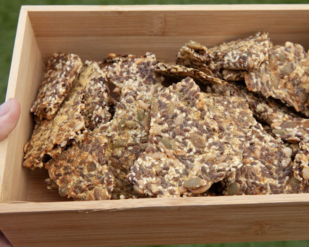 Seeded Protein Crackers