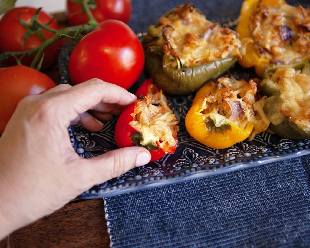 Stuffed Capsicum Boat Served