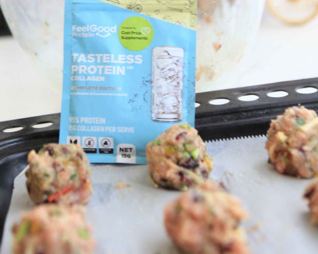 Stuffing balls rolled on a tray