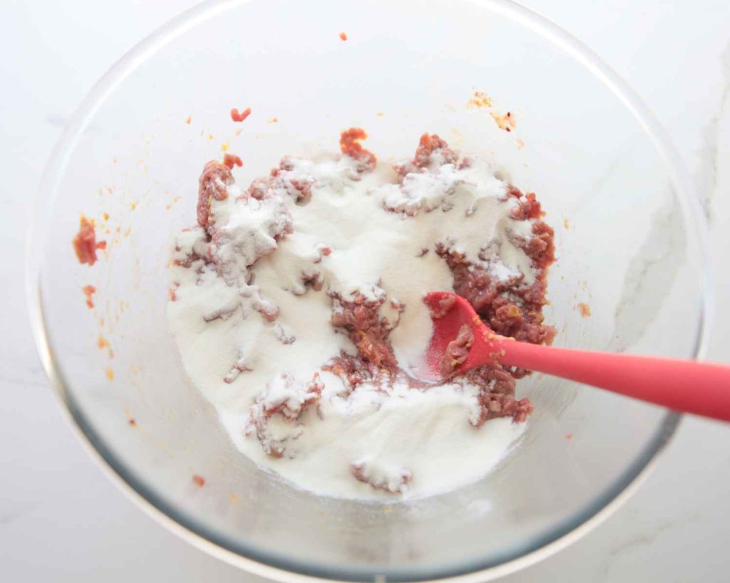 Beef mince and tasteless protein