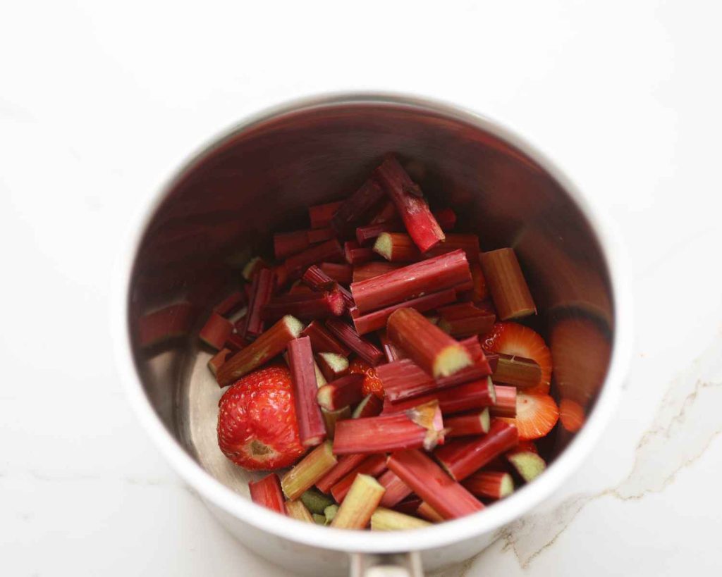 rhubard and strawberries in a pan